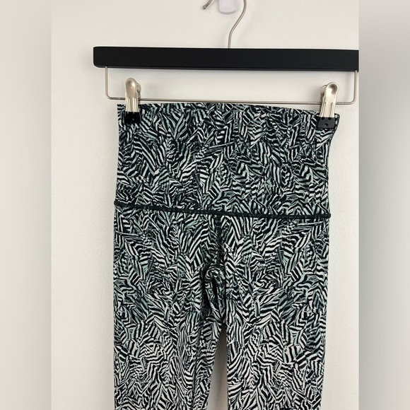 LULULEMON Wunder Under Pant (Hi-Rise) (Dazzle Nulux)Leggings Size 4 - Picture 7 of 12